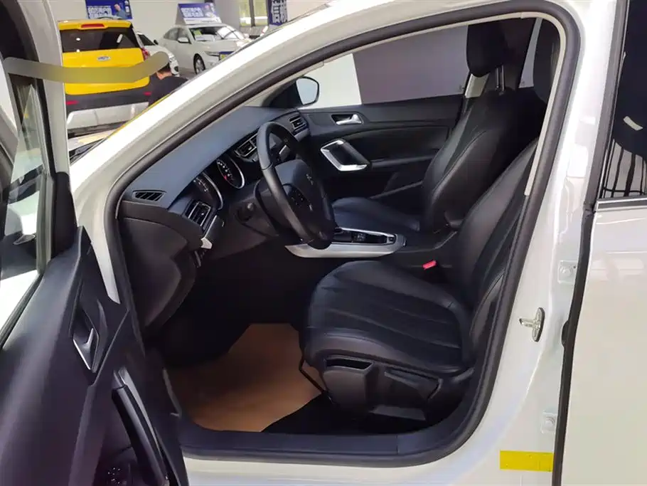 Peugeot 408 2020 360THP