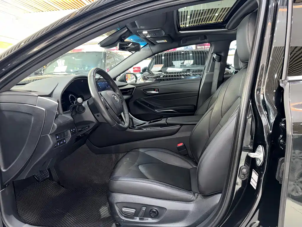 Toyota Avalon — миниатюра 10