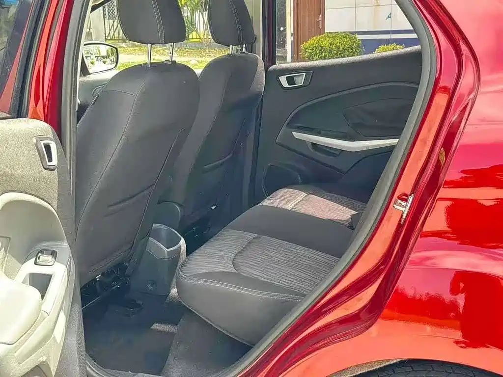 Ford Ecosport — миниатюра 8
