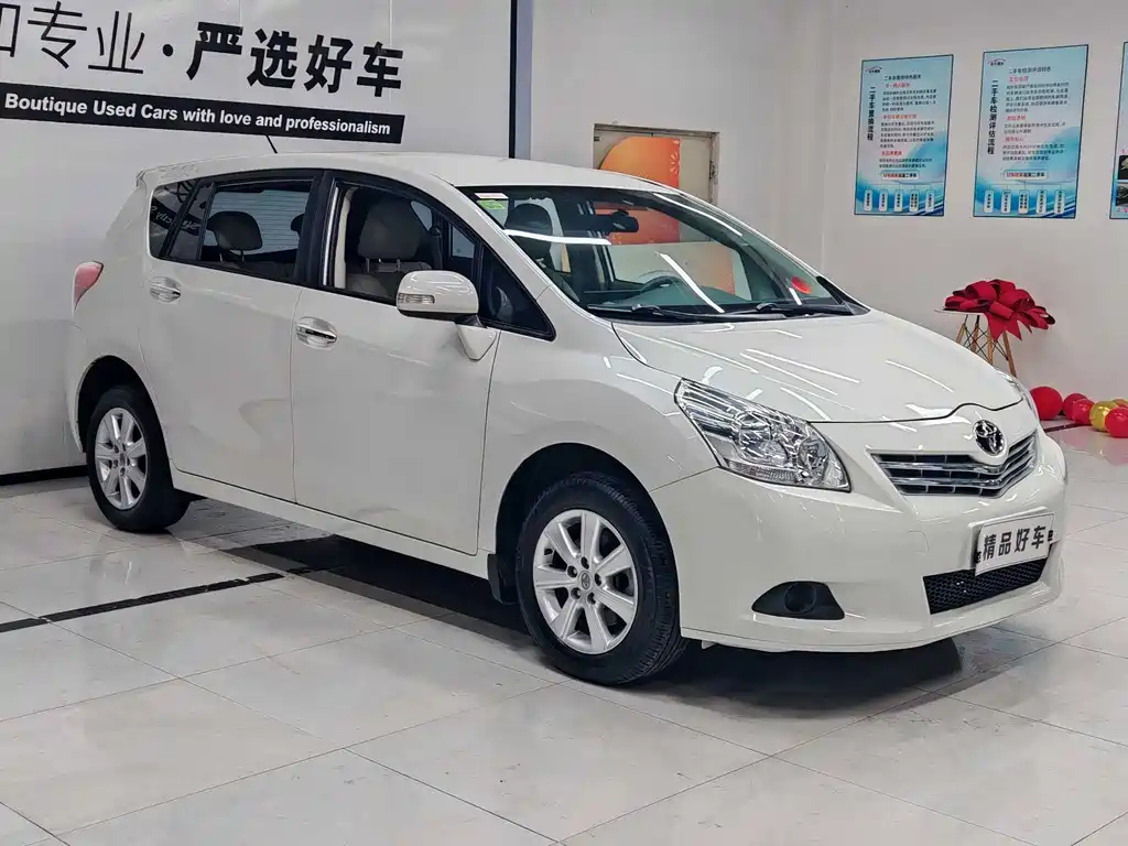 Toyota Verso — миниатюра 2