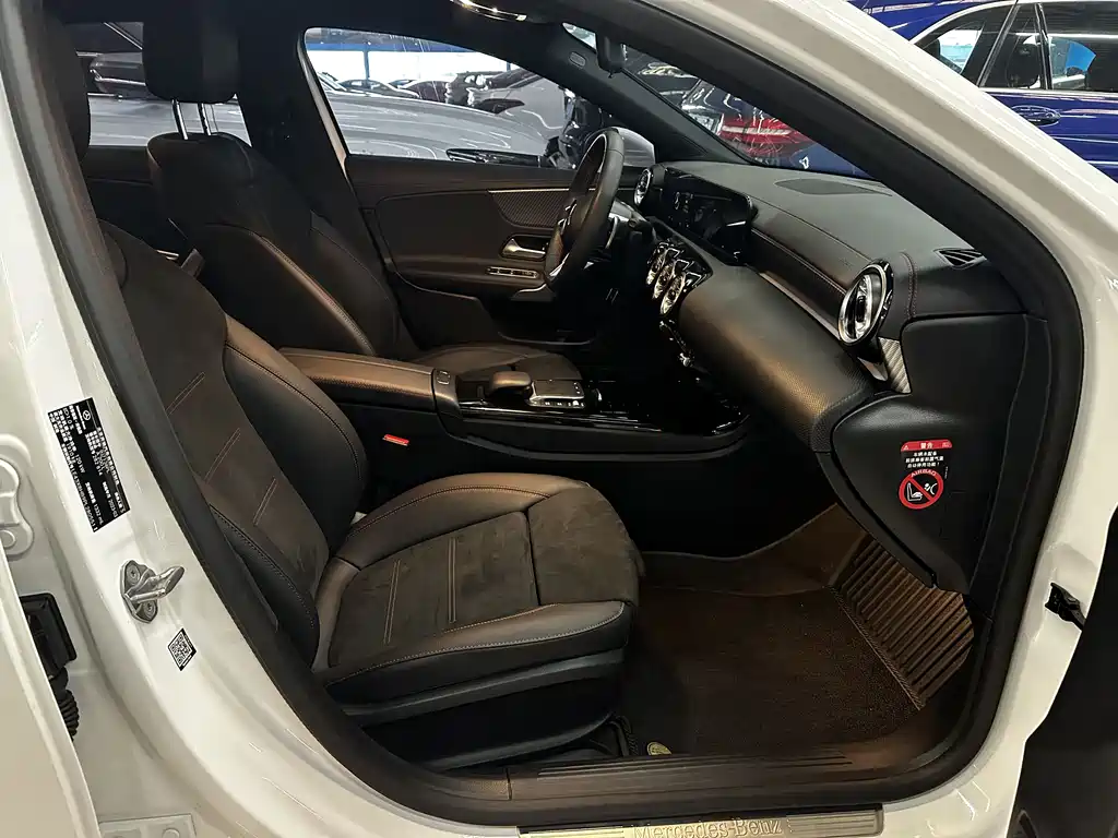 MERCEDES-BENZ A CLASS