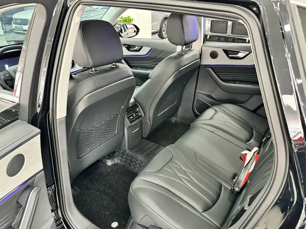 Hongqi Hongqi HS5 — миниатюра 6