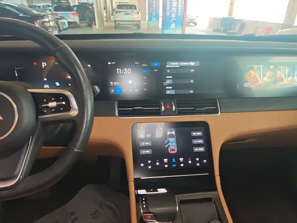 Li Auto Li ONE — миниатюра 13