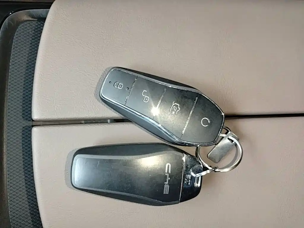 BYD Han — миниатюра 17