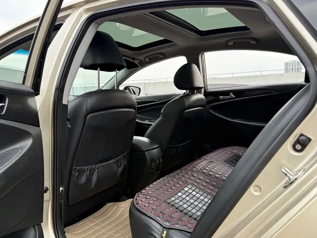 Hyundai Sonata — миниатюра 13