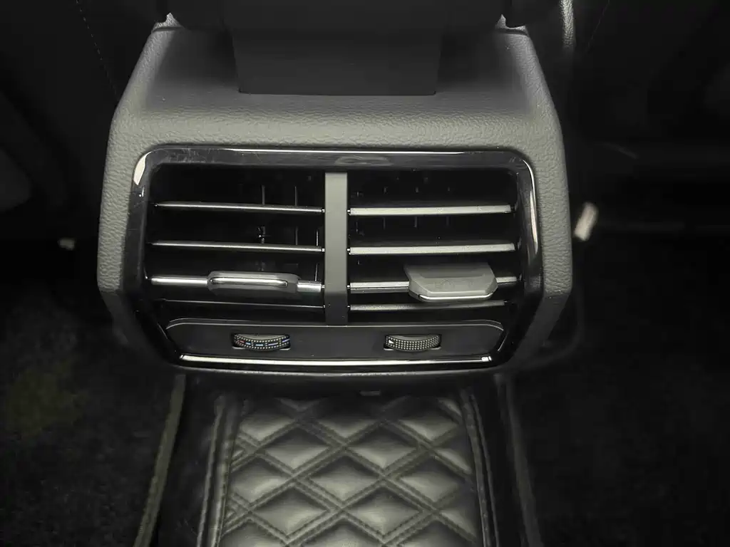 Audi Q3 — миниатюра 13