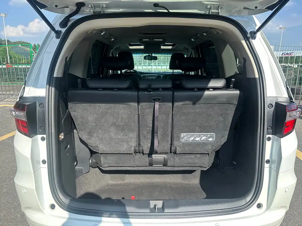 Honda Odyssey — миниатюра 14