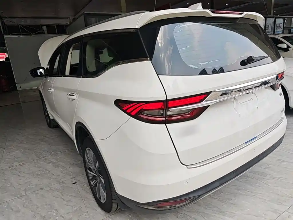Geely Jia Ji — миниатюра 5