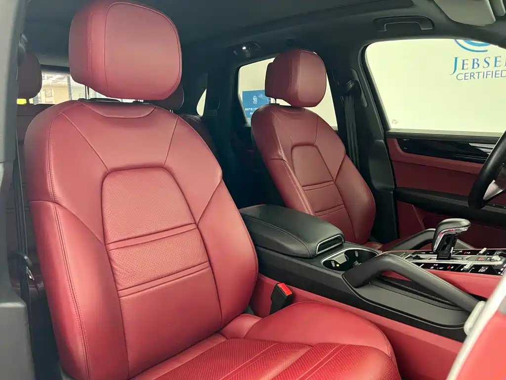 Porsche Cayenne — миниатюра 19