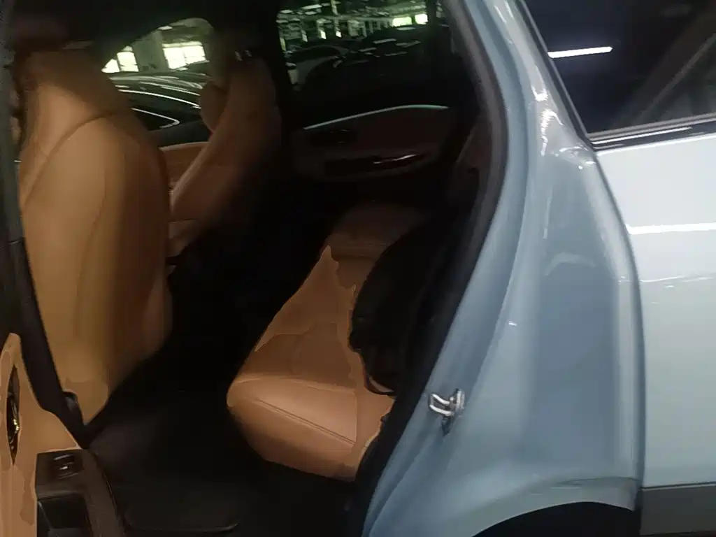 NIO ES6 — миниатюра 17