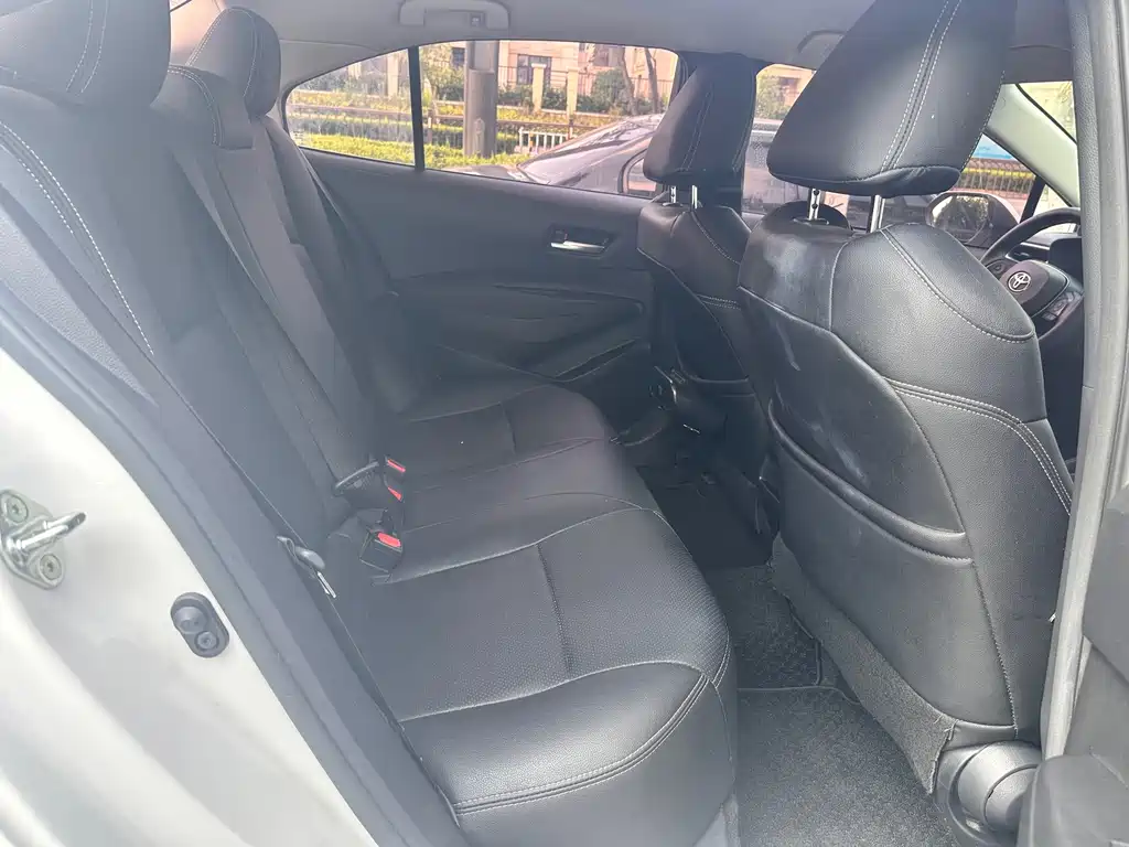 Toyota Corolla — миниатюра 10