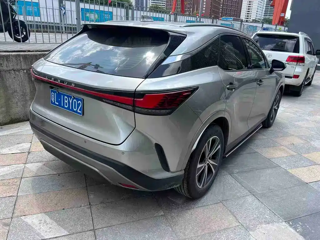 Lexus RX — миниатюра 8