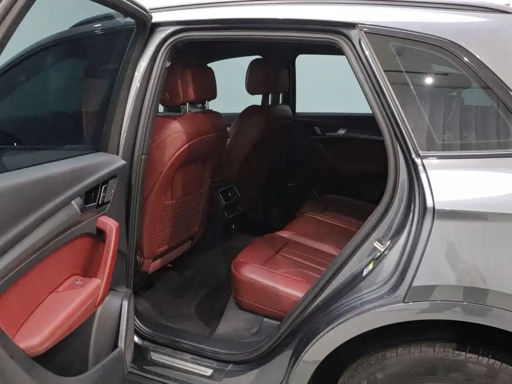 Audi Q5L — миниатюра 12