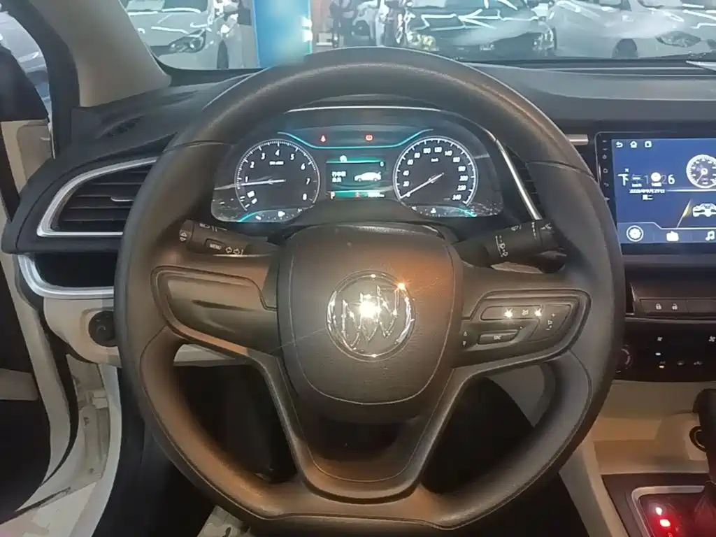 Buick Excelle — миниатюра 11