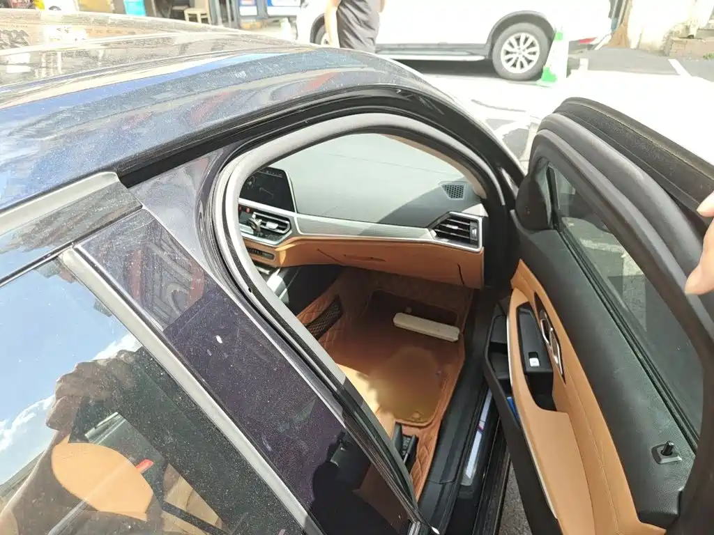 BMW 3 Series — миниатюра 18