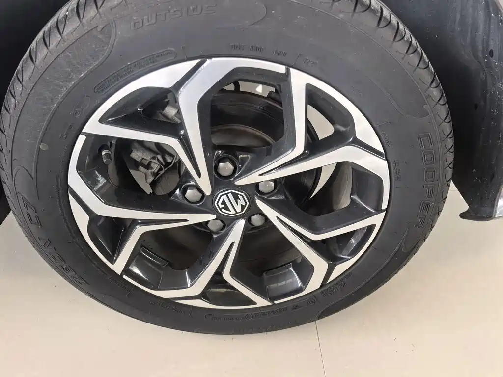 MG MG5 — миниатюра 15