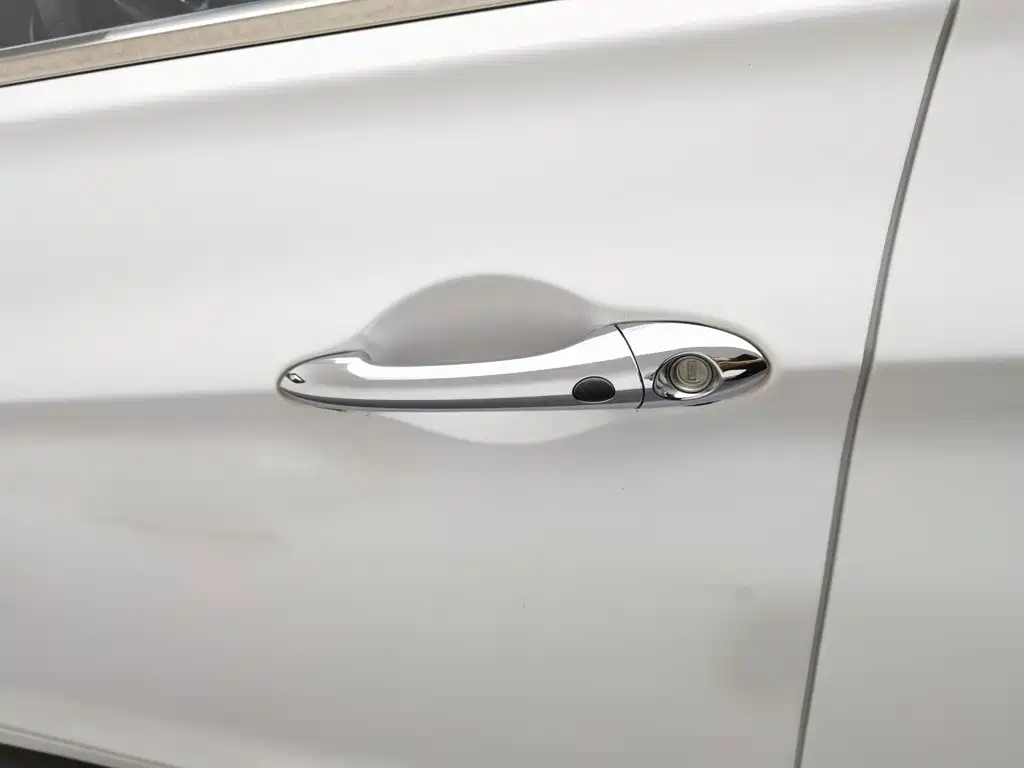 Hyundai Sonata — миниатюра 18