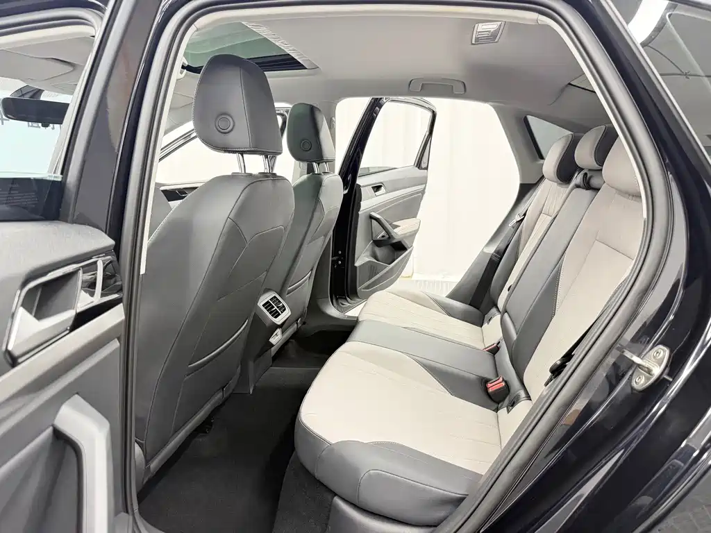 Volkswagen Lavida — миниатюра 10