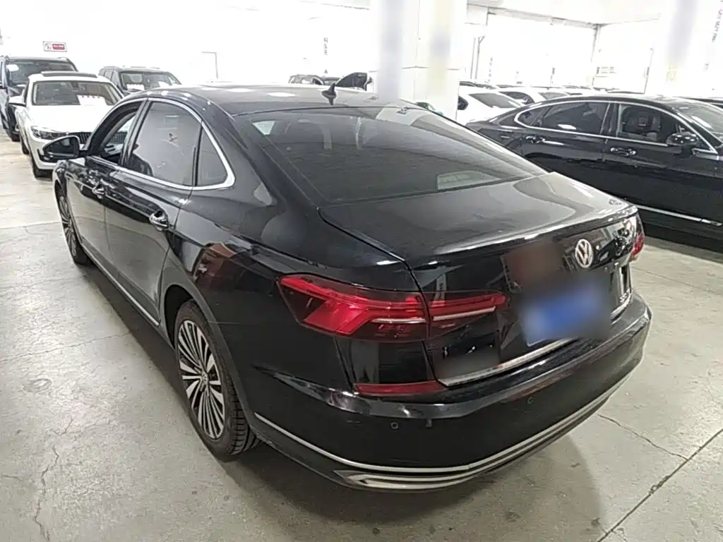 Volkswagen Passat — миниатюра 5