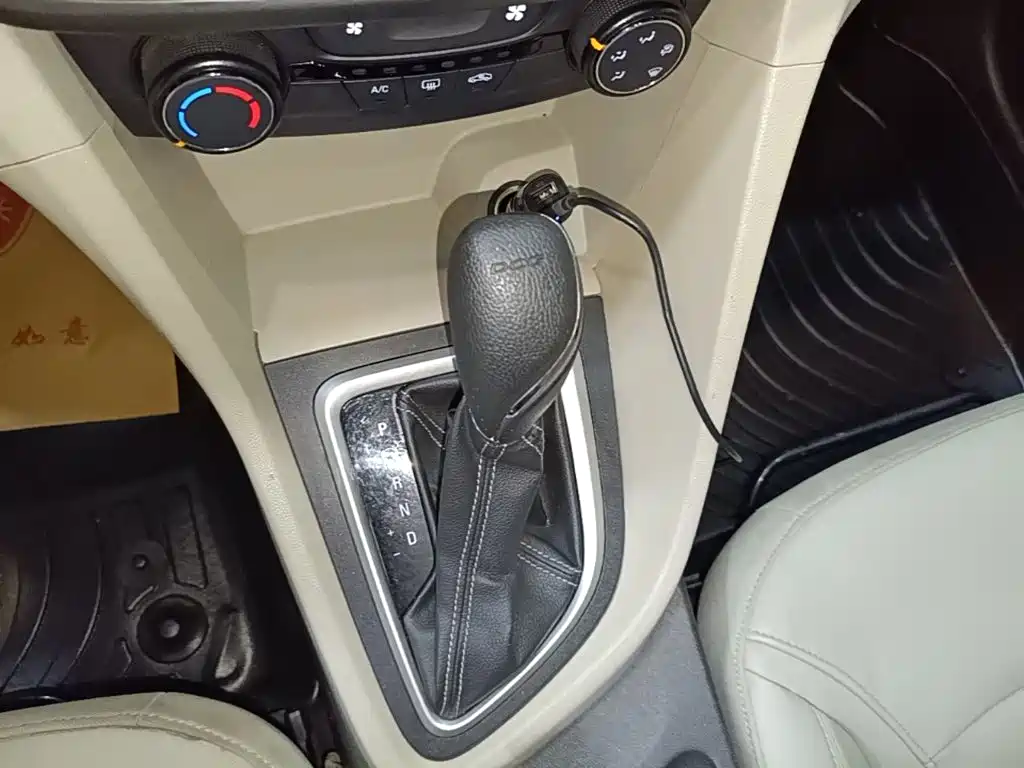 Buick Excelle — миниатюра 14