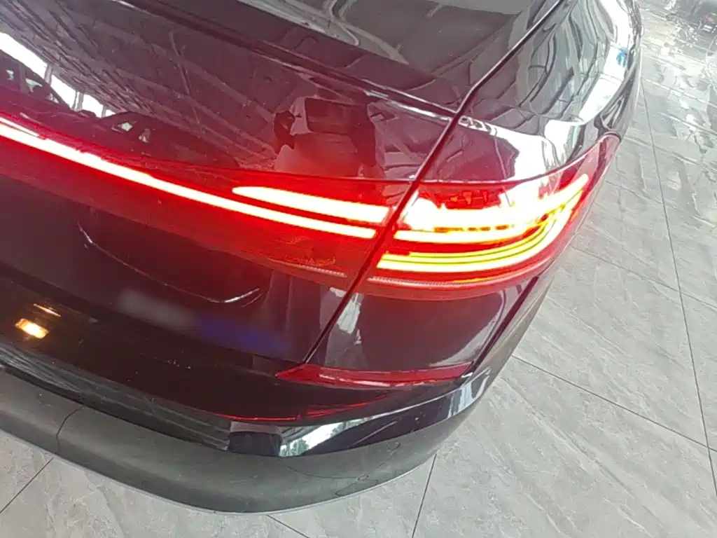 Volkswagen Passat 2025 430PHEV
