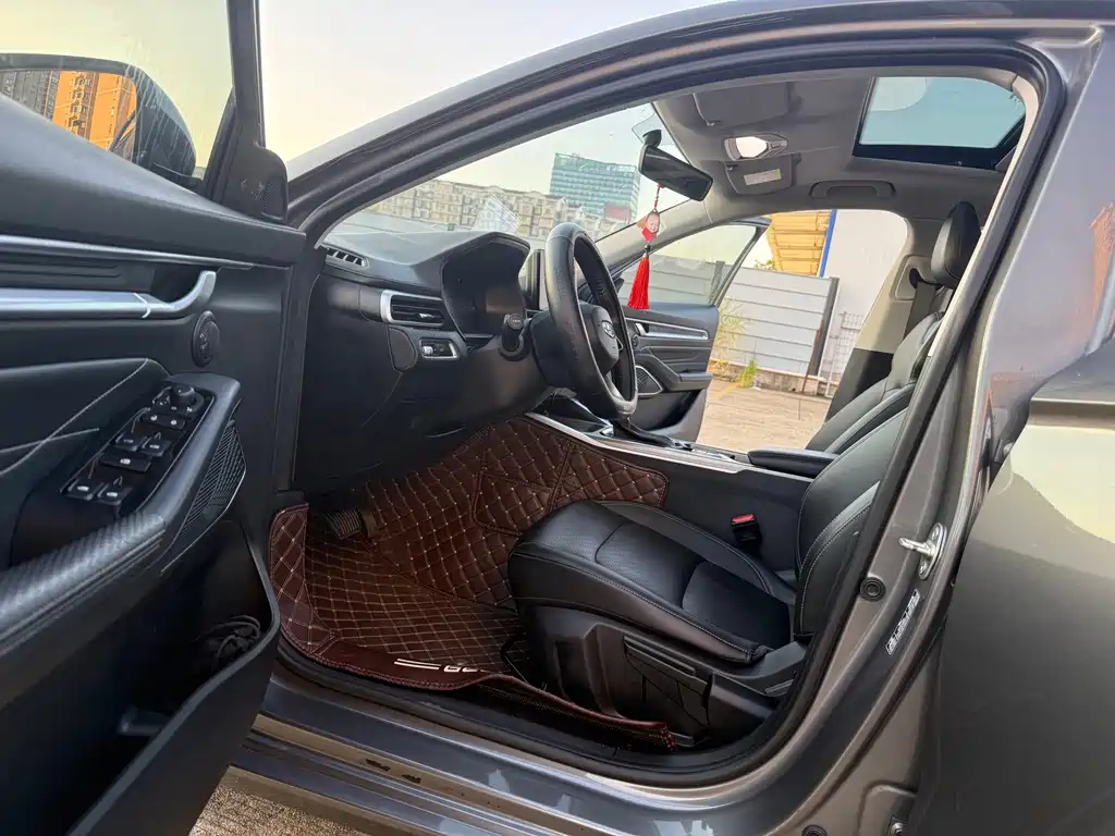 Geely Emgrand — миниатюра 20