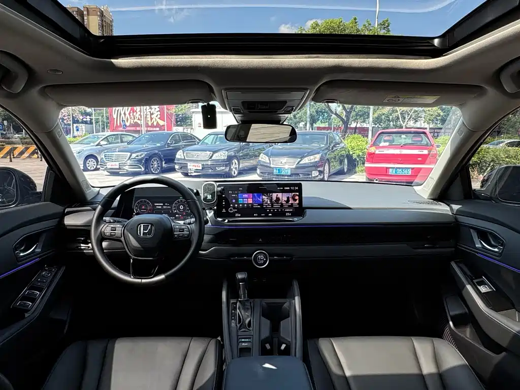 Honda Accord — миниатюра 17