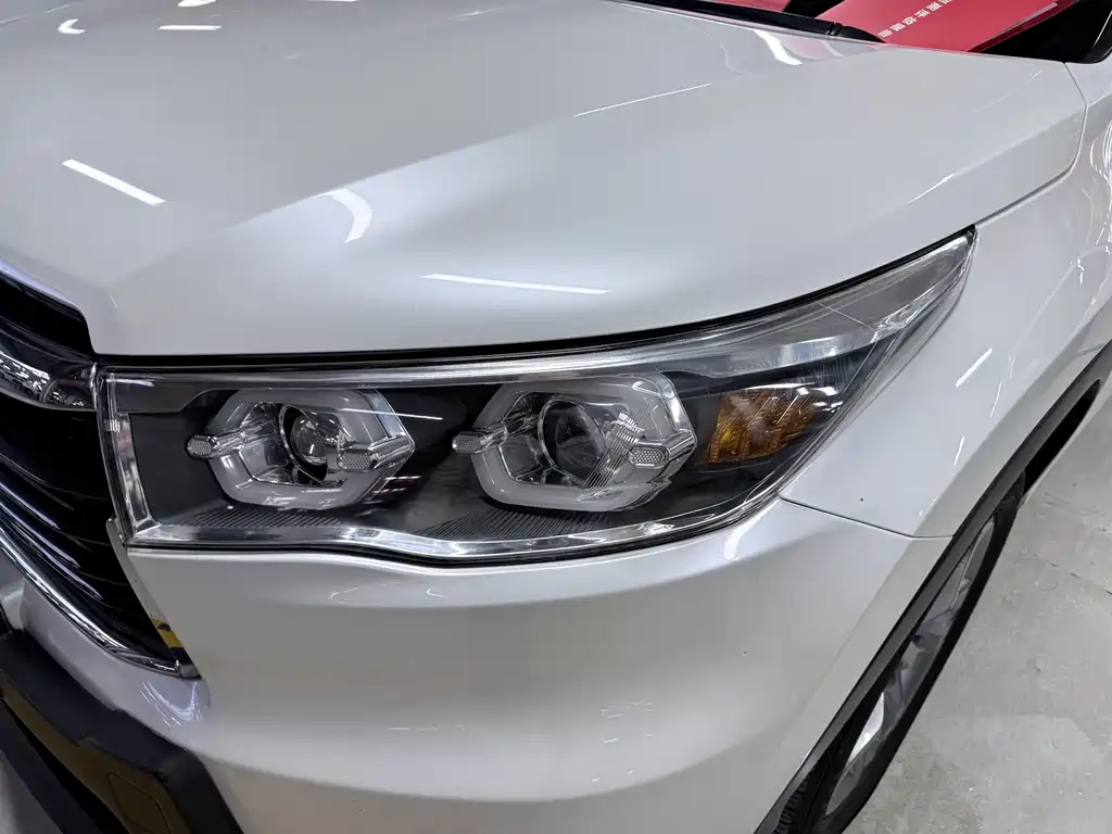 Toyota Highlander — миниатюра 4