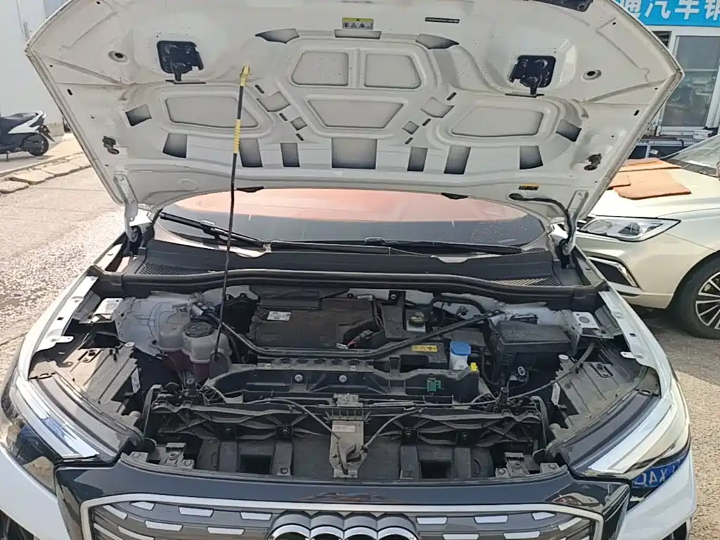 Audi Q4 e-tron — миниатюра 20