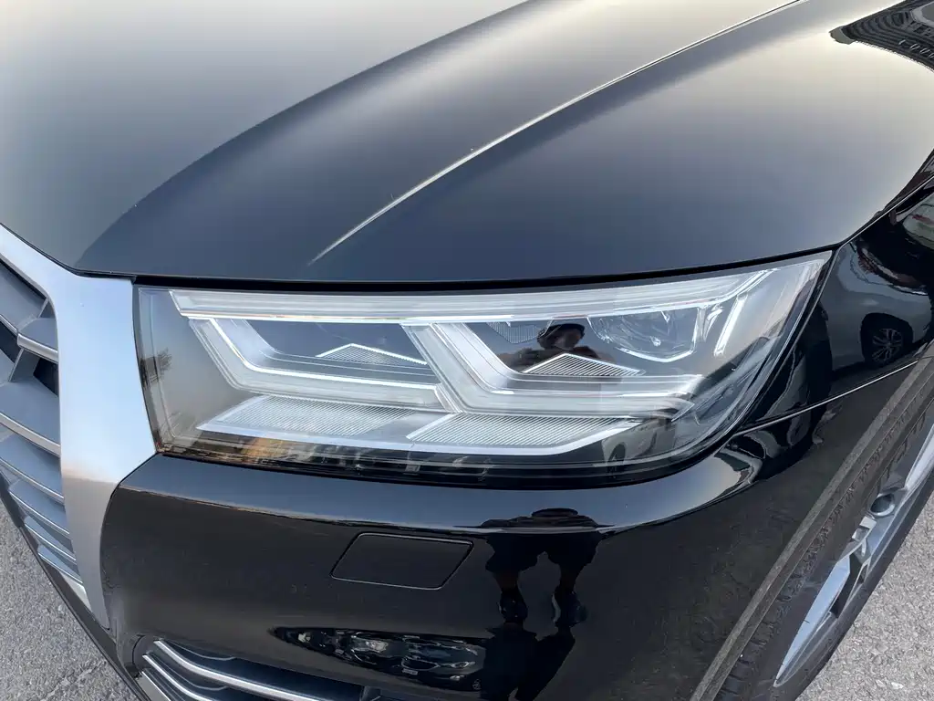 Audi Q5L — миниатюра 21