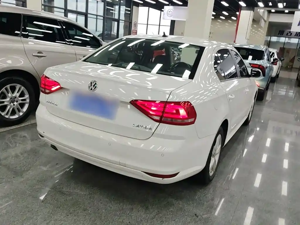 Volkswagen Lavida — миниатюра 7