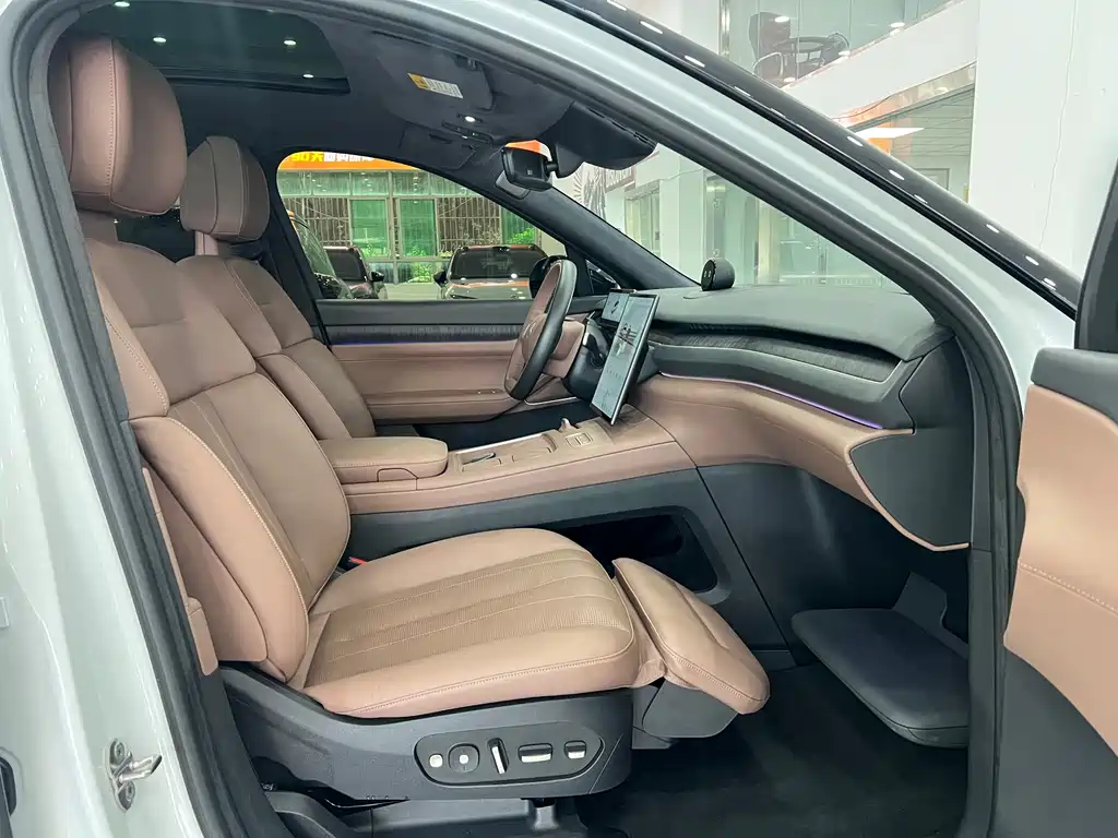 NIO ES8 — миниатюра 16