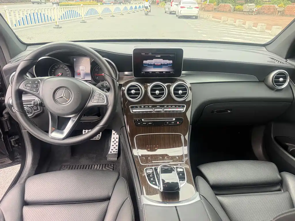 Mercedes-Benz GLC — миниатюра 9