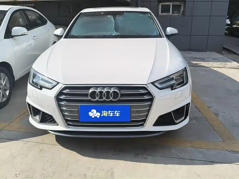 Audi A4L 2019 40 TFSI Fashion VI