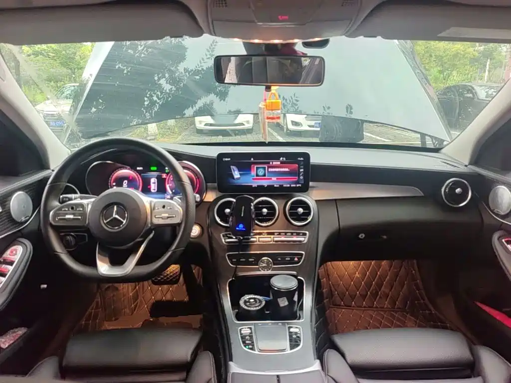 Mercedes-Benz C-Class — миниатюра 10