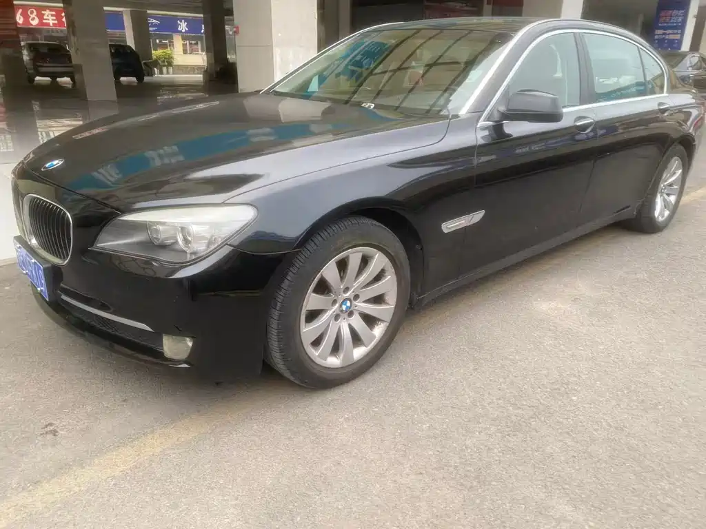 BMW 7 Series 2010