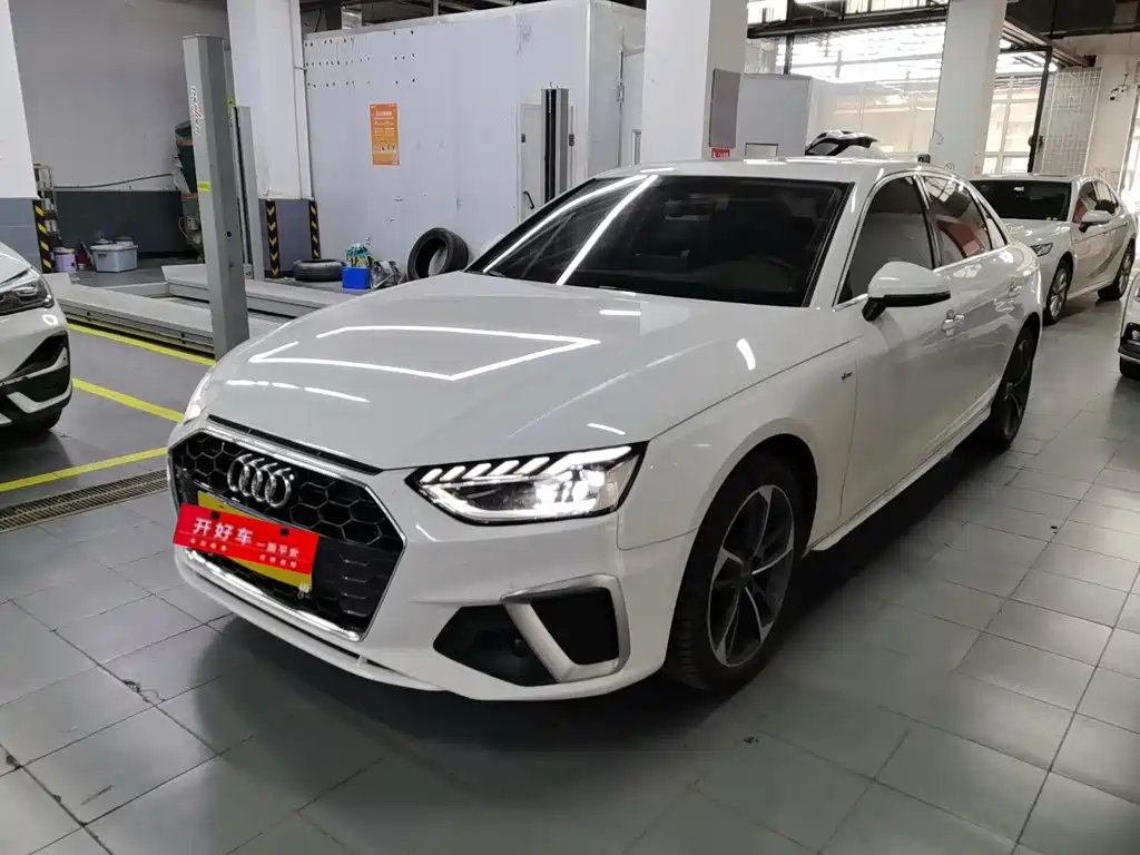 Audi A4L 2021