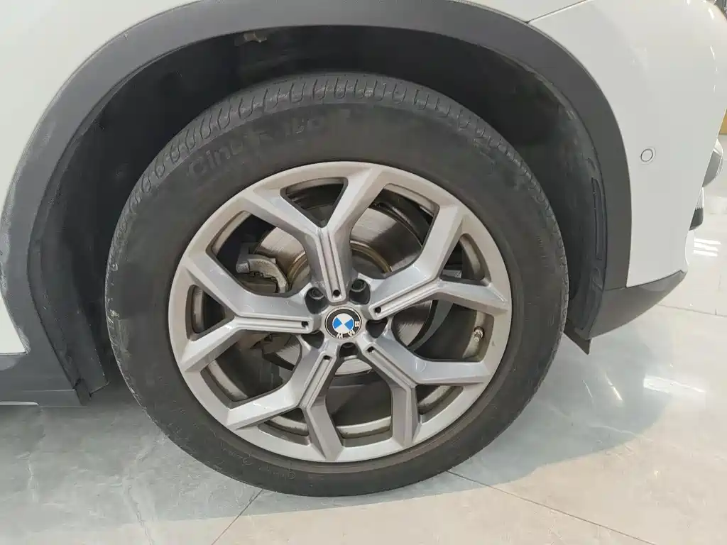 BMW X3 — миниатюра 17