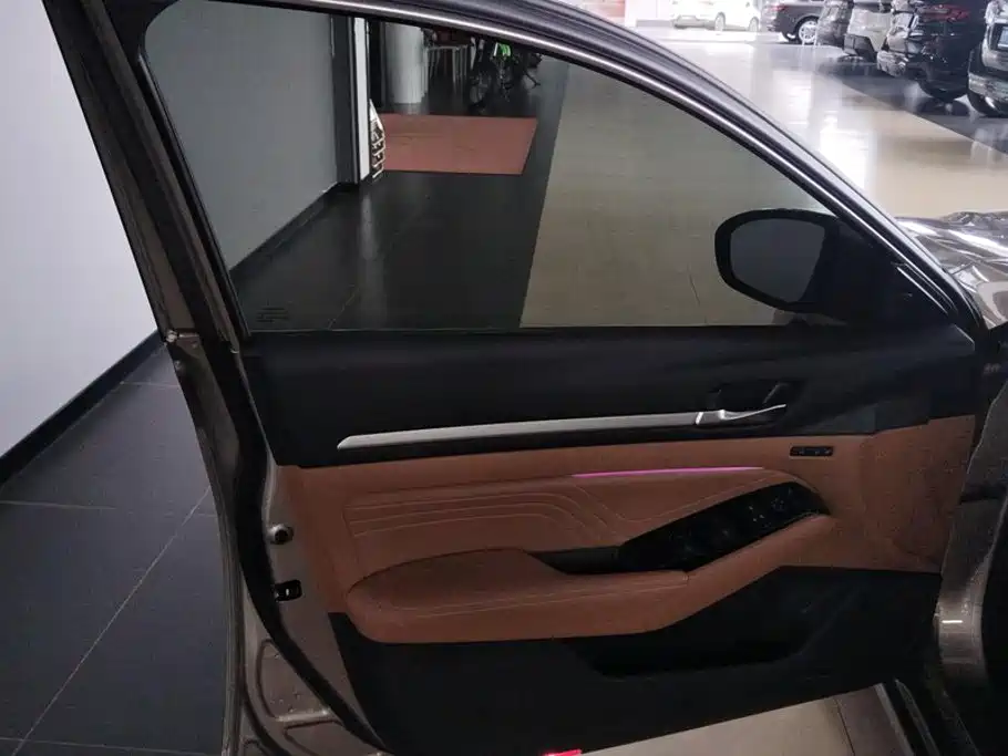 Nissan Teana — миниатюра 7