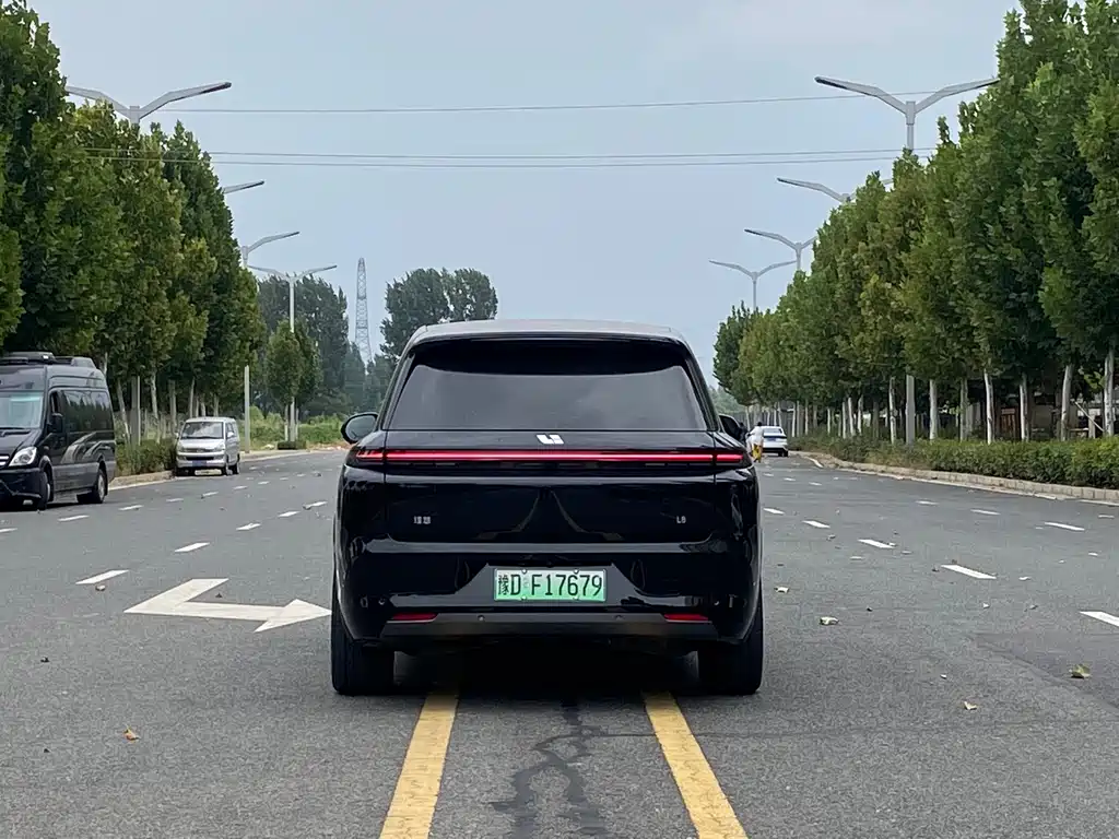 Li Auto Li L8 — миниатюра 8