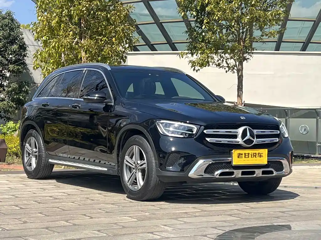 MERCEDES-BENZ GLC