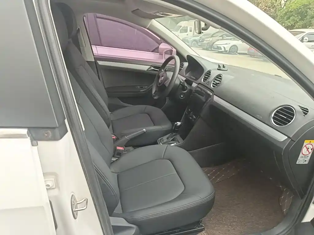 Volkswagen Jetta — миниатюра 25
