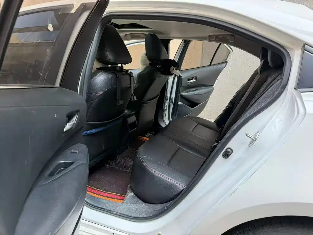Toyota Corolla — миниатюра 6