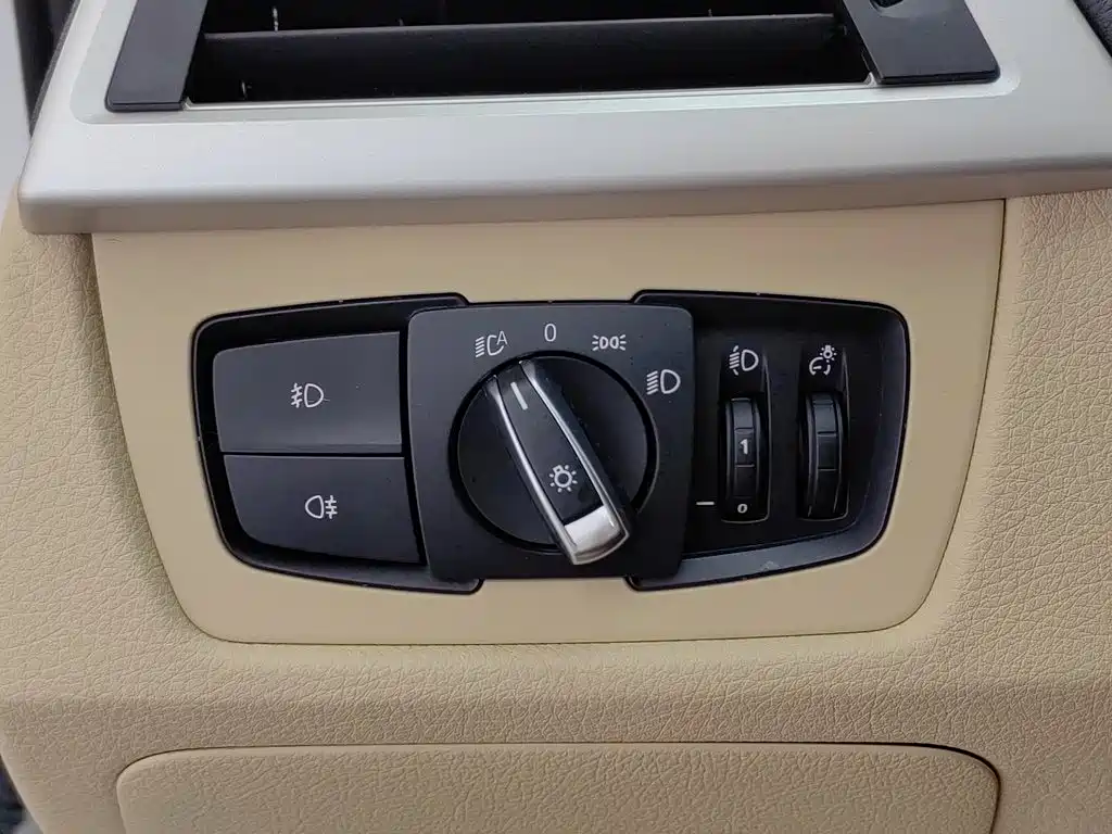 BMW 3 Series — миниатюра 21