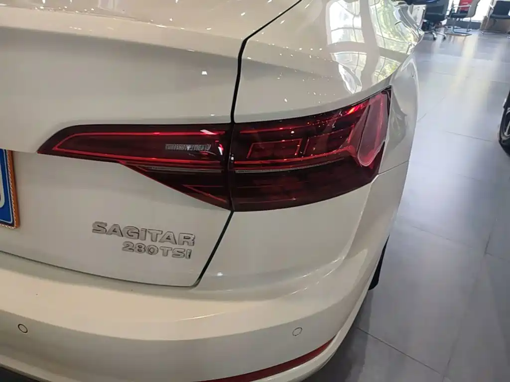 Volkswagen Sagitar — миниатюра 8