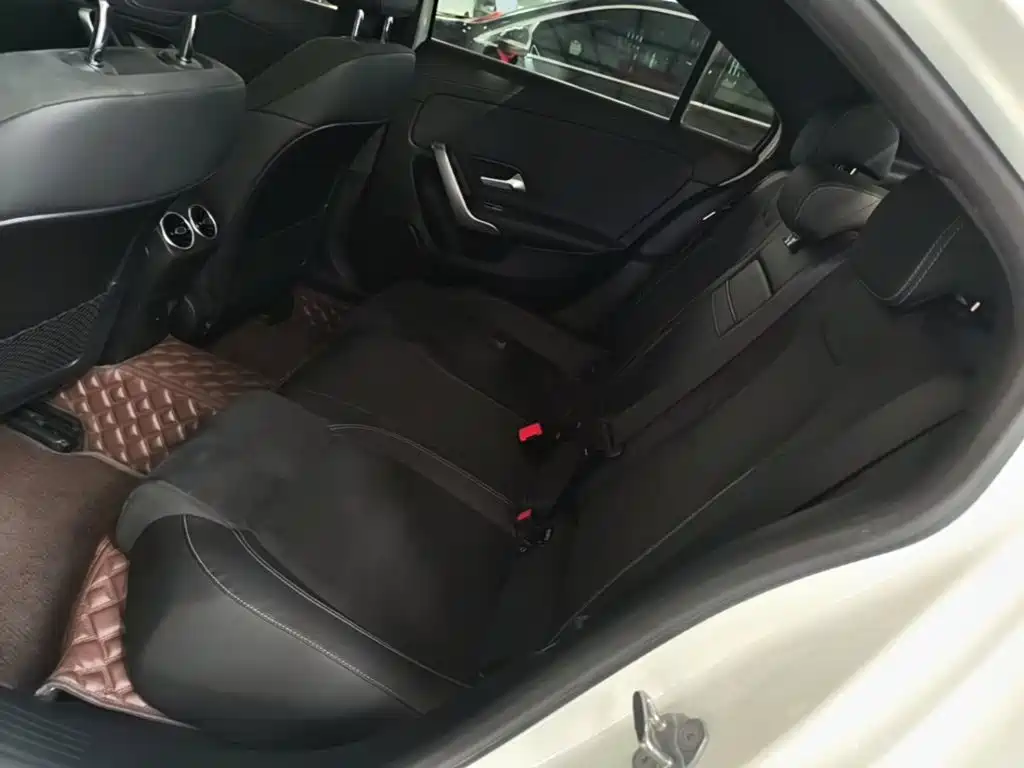 Mercedes-Benz A-Class — миниатюра 17