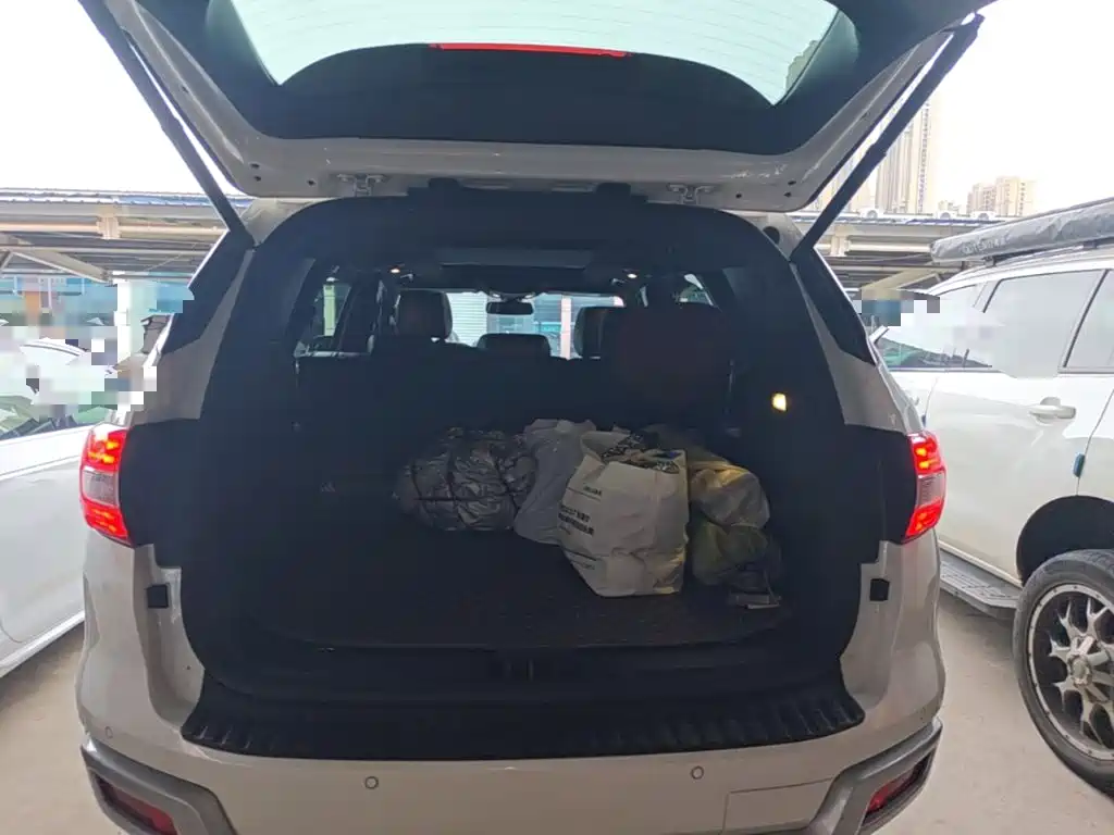 Ford Everest — миниатюра 19