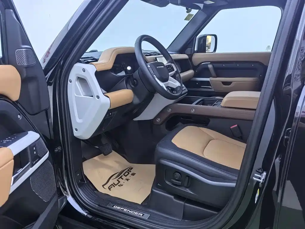 Land Rover Defender — миниатюра 8