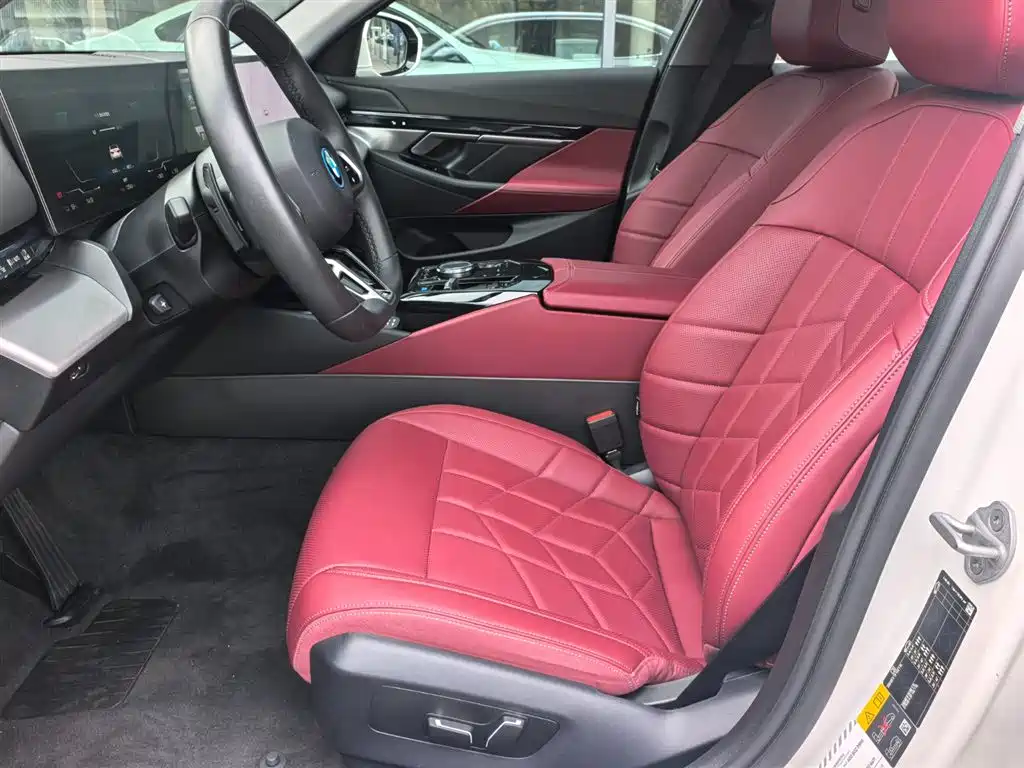 BMW i5 — миниатюра 9