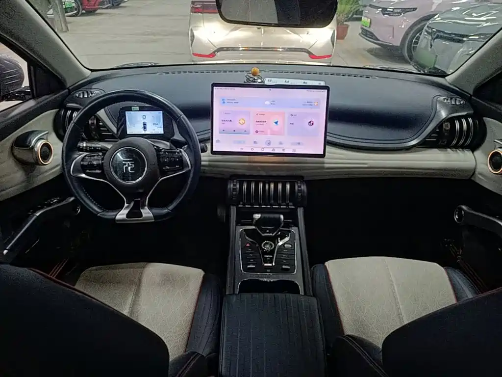 BYD Yuan Plus — миниатюра 10